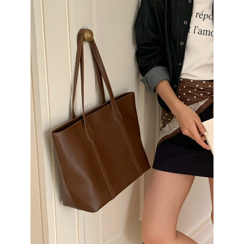 College student class bag women's autumn and winter 2025 new trendy retro versatile commuter shoulder bag casual tote big bag