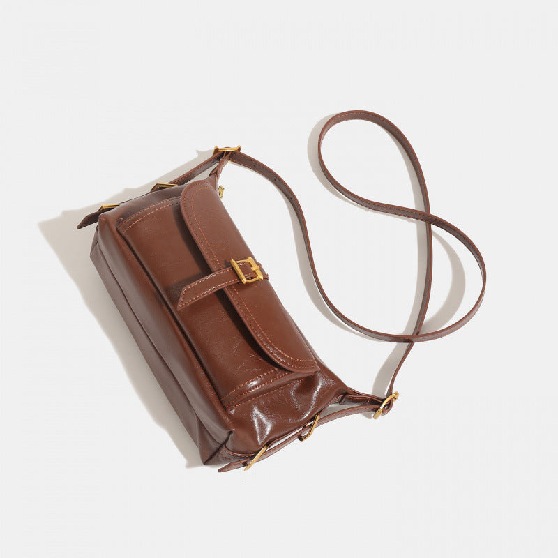 Niche handbag women's 2025 autumn and winter lock Korean version of the new simple commuter shoulder underarm messenger bag women's bag