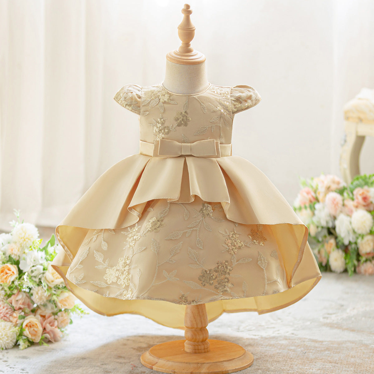 Girls dress skirt new bow dovetail dress flying sleeve embroidered trailing skirt performance dress wedding flower girl skirt