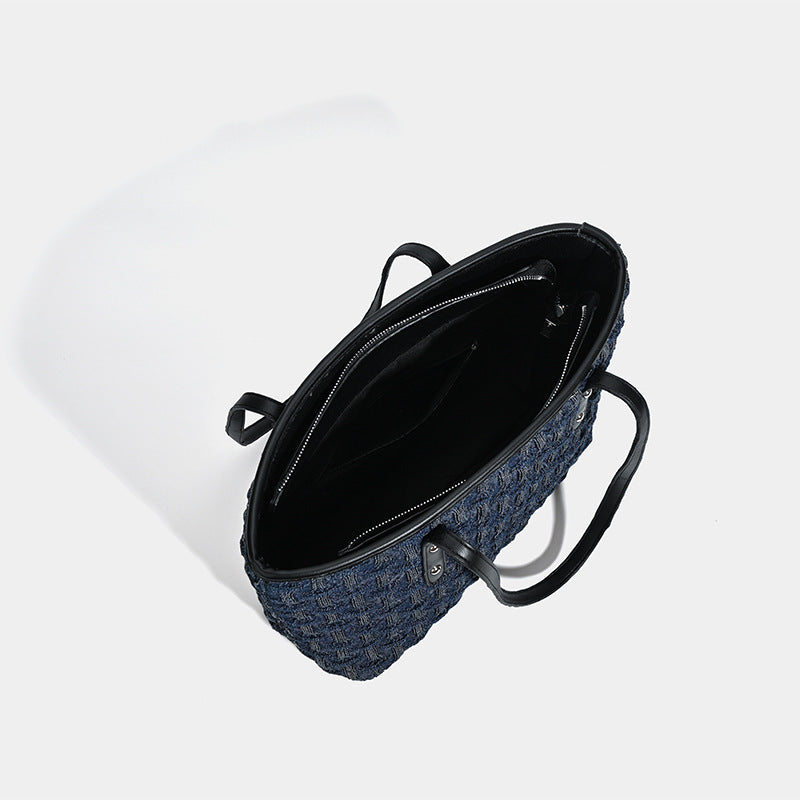 Premium commuter tote bag large-capacity bag female 2025 new super fire college student class shoulder armpit bag