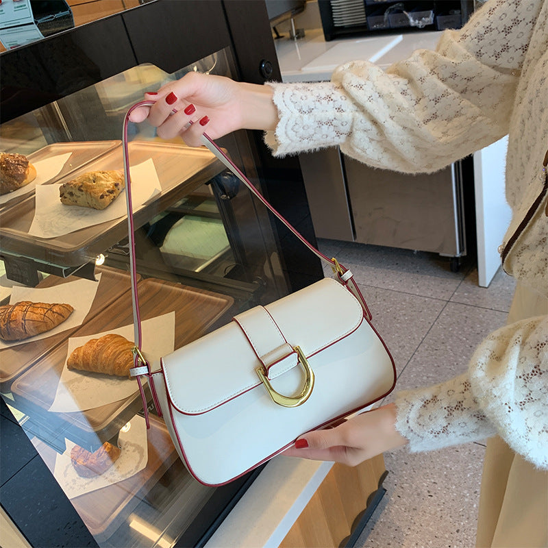 Trendy Baguette Underarm Bag – Stylish & Versatile