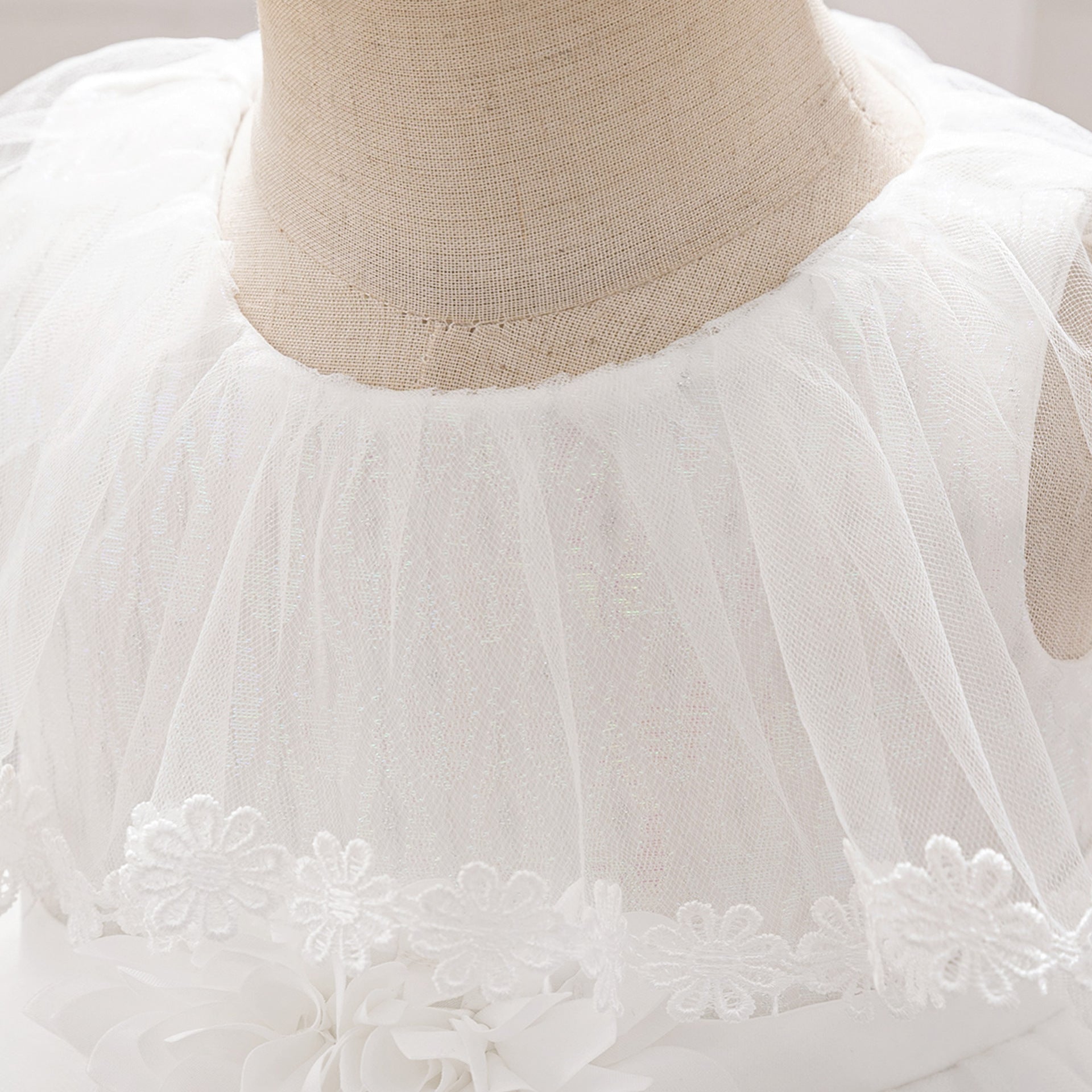 European and American new baby dress princess dress baby year old three-dimensional flower mesh dress girls 100 days dress