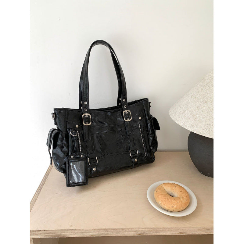 Cross-border sweet and cool wind large-capacity tote bag personalized versatile portable locomotive bag simple shoulder bag commuter messenger bag