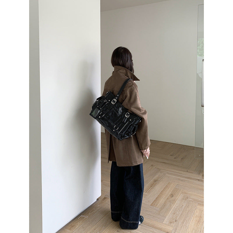 Cross-border sweet and cool wind large-capacity tote bag personalized versatile portable locomotive bag simple shoulder bag commuter messenger bag