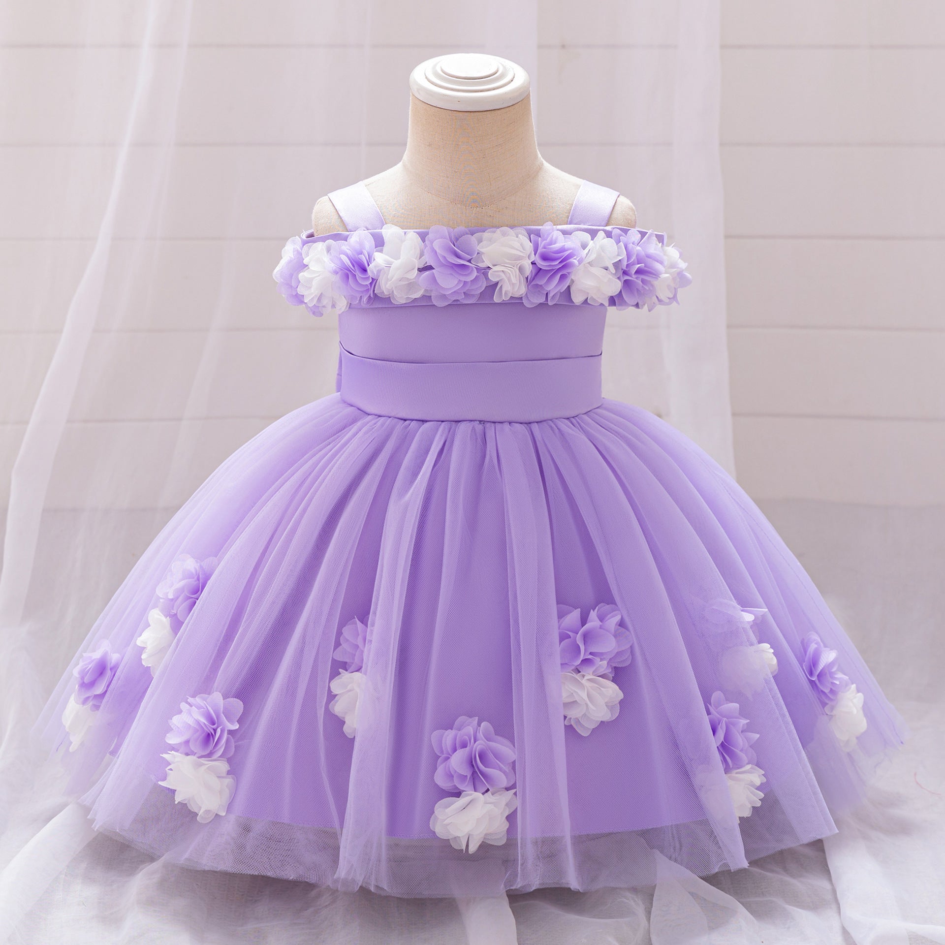 New one-year-old baby princess dress infant three-dimensional flower one-word shoulder mesh dress baby girl performance dress