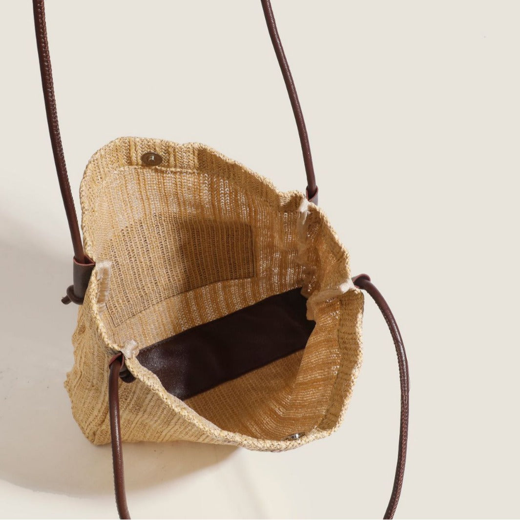 Woven Straw Beach Handbag – Large Capacity Bucket Bag