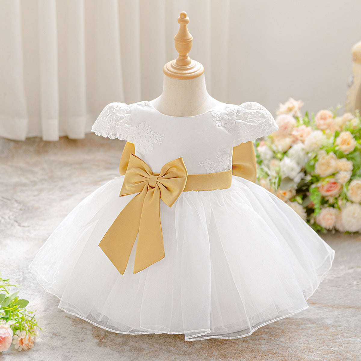 Cross-border new embroidery performance baby year-old party dress performance dress fluffy mesh skirt spot wholesale