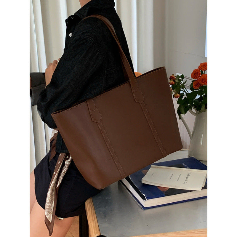 College student class bag women's autumn and winter 2025 new trendy retro versatile commuter shoulder bag casual tote big bag