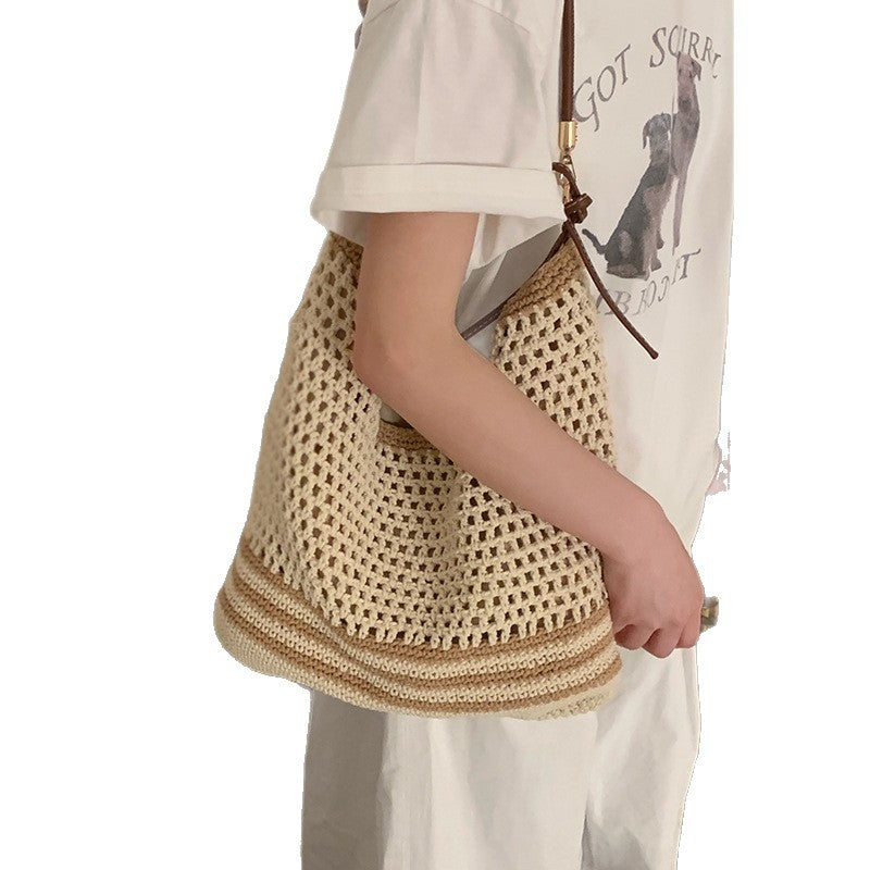 Mori hollow woven bag female, lazy wind ins Korean literary tote bag beaded large-capacity shoulder straw bag