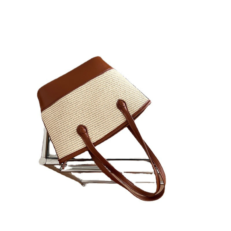 Niche Woven Straw Shoulder Bag – Stylish & Trendy
