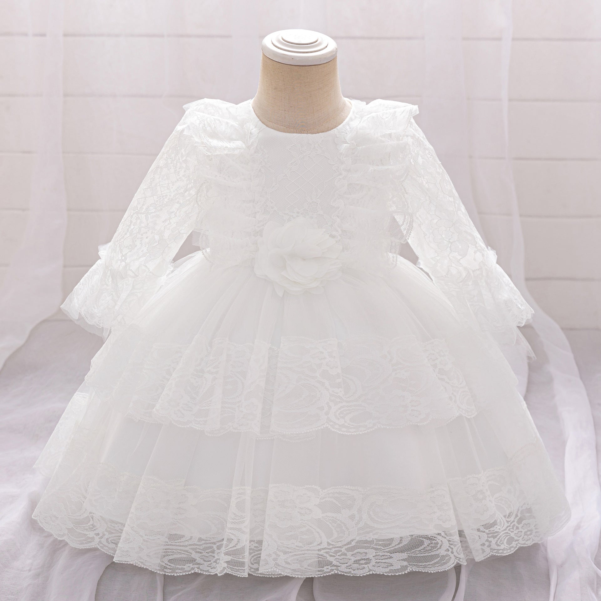Cross-border new girls' princess dress lace pleated girls' dress one-year-old banquet dress long-sleeved hollow dress
