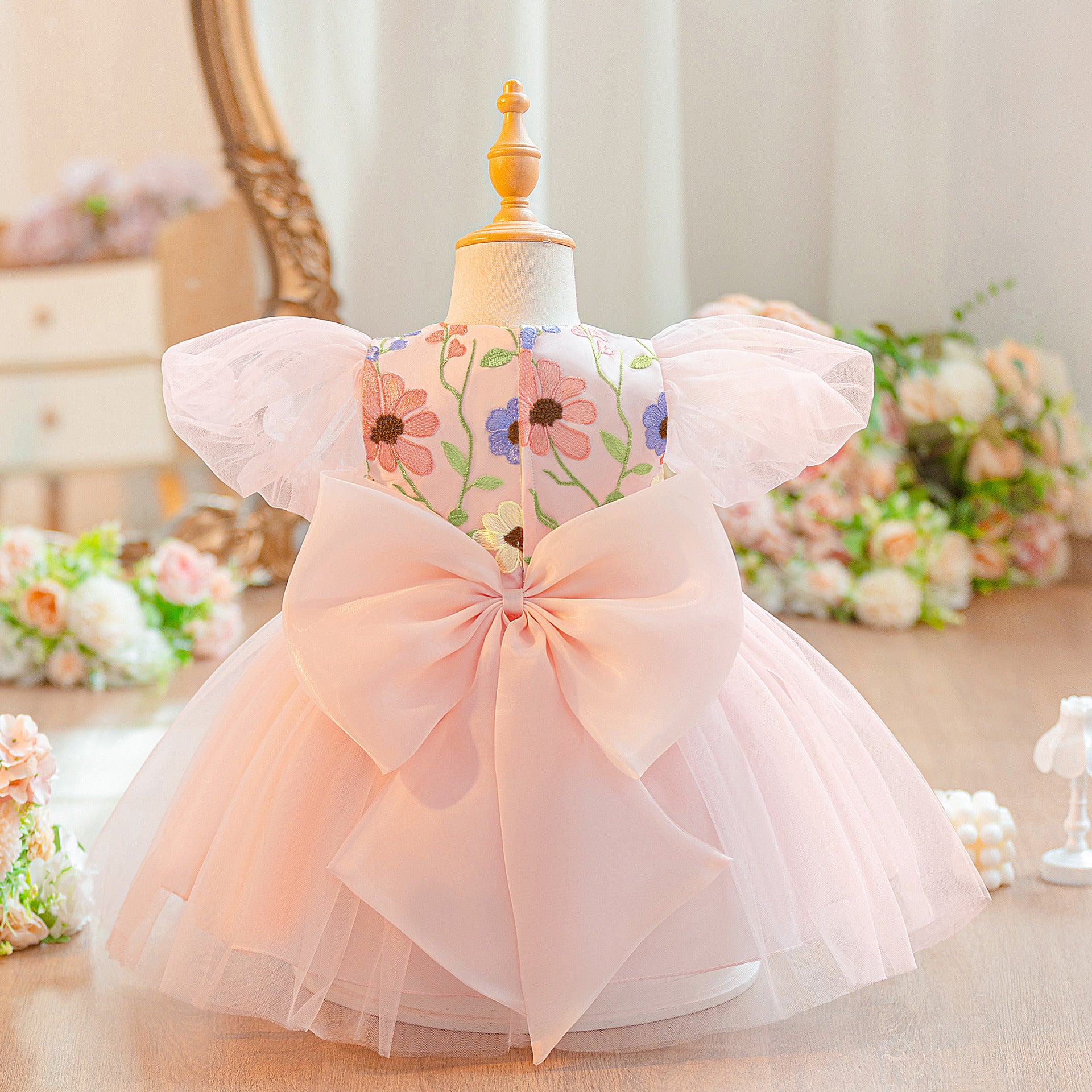 One-year-old dress baby girl high-end 2025 new girl grab week birthday Chinese children's princess dress foreign summer