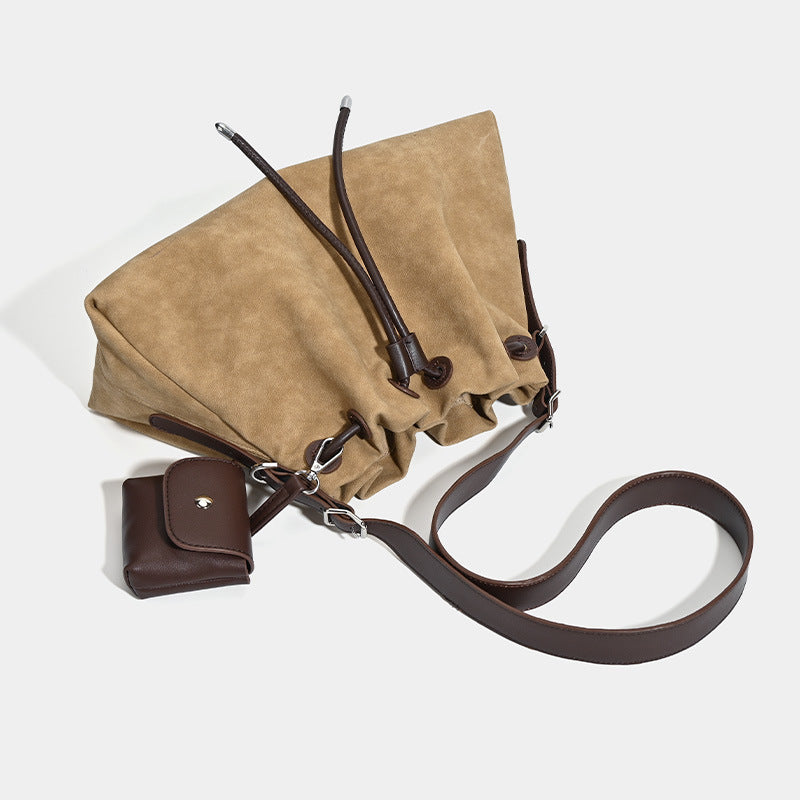 2025 autumn and winter new niche premium shoulder bag Korean version lazy wind lightweight underarm bag large capacity messenger bag women