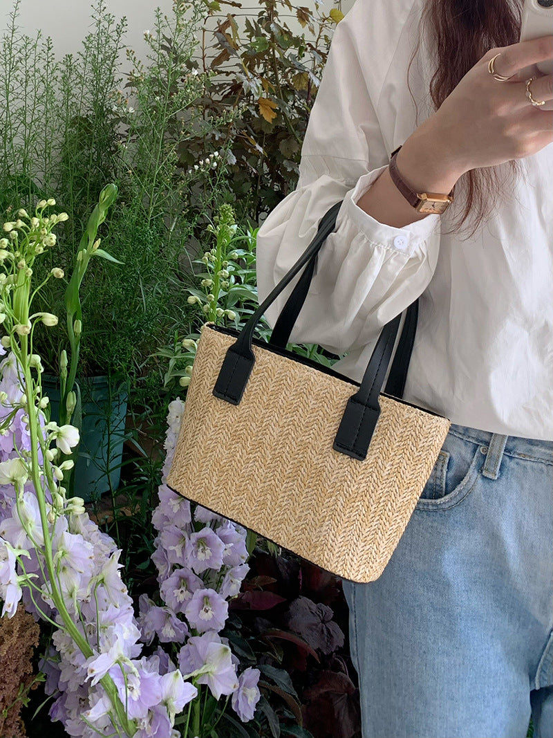 Korean-Inspired Woven Grass Small Bag – Summer Vacation Shoulder Bag"