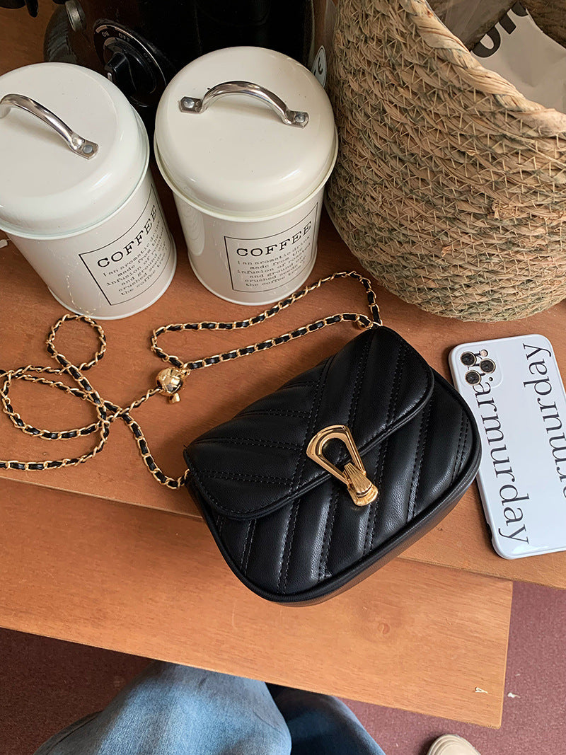 Design Rhombus Chain Crossbody Bag