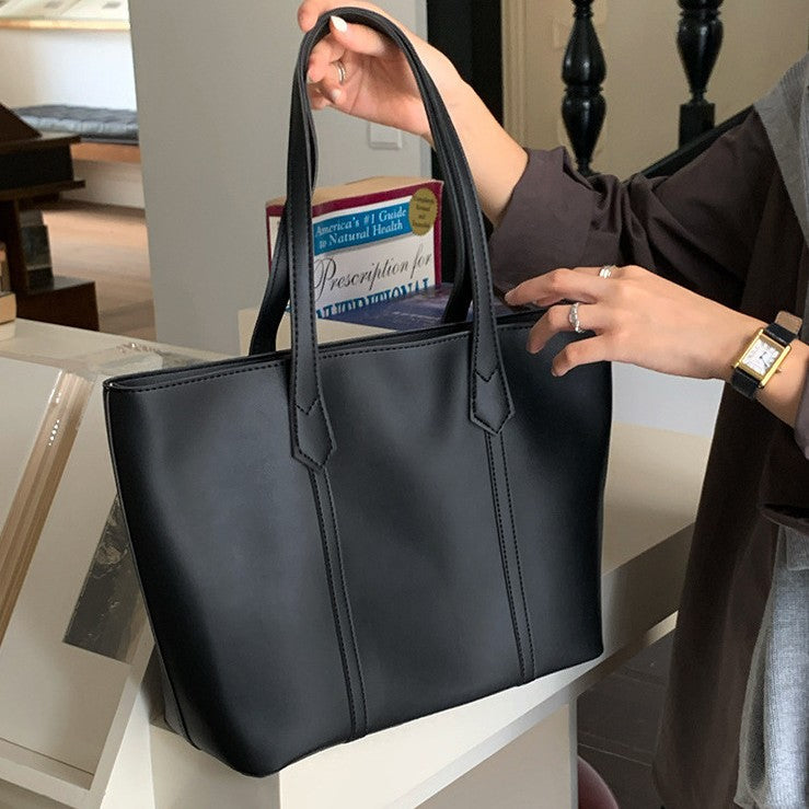 College student class bag women's autumn and winter 2025 new trendy retro versatile commuter shoulder bag casual tote big bag